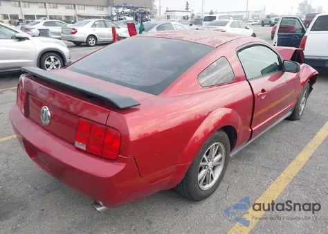 2005 Ford Mustang V6 Deluxe/V6 Premium из США, поврежденный, VIN 1ZVFT80N755211201